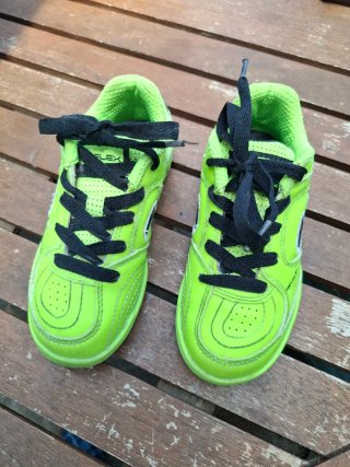 Botas fútbol sala niño Joma verde