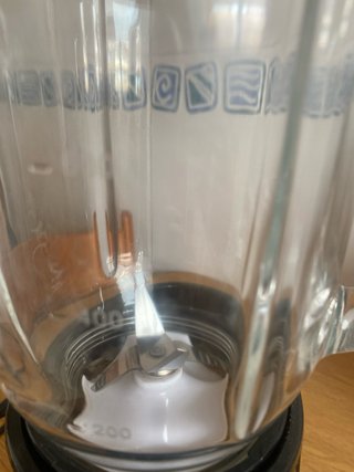 Licuadora/Batidora Kiwi - Un solo uso