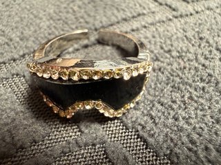 Anillo Gafas Ajustable Negro y Plateado