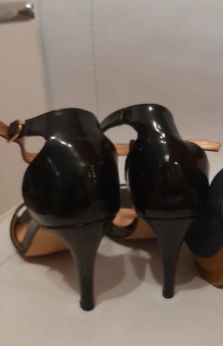 Sandali eleganti vernice neri