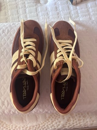 Deportivas Marrones Talla 38