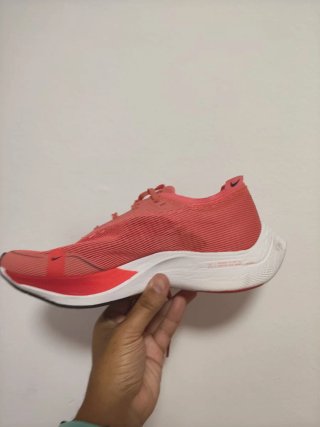 T40 Nike Vaporfly Next% 2 Rojas