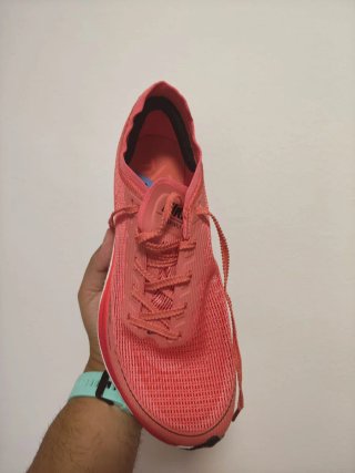 T40 Nike Vaporfly Next% 2 Rojas