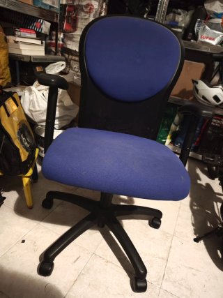 Sillas de oficina ergonómica negra y azul
