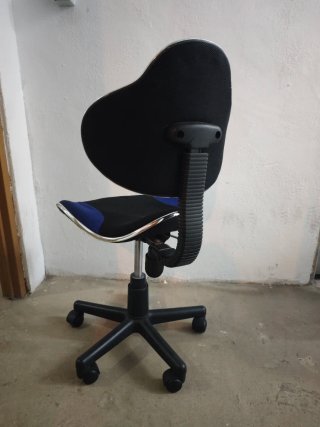 Sillas de oficina ergonómica negra y azul