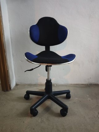 Sillas de oficina ergonómica negra y azul