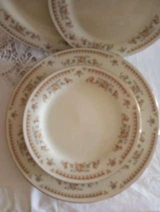 Set 4 platos postre 19cm y 2 para presentar 27cm