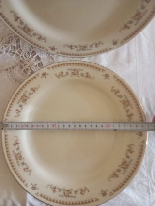Set 4 platos postre 19cm y 2 para presentar 27cm
