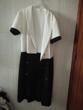 Vestido blanco y negro