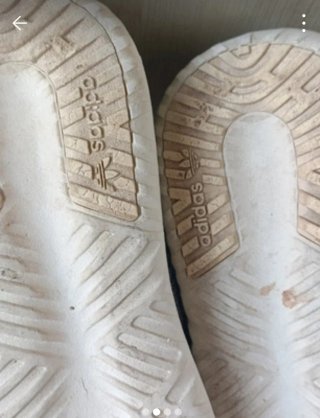 Zapatillas Adidas grises y beige