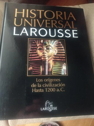 Historia Universal Larousse