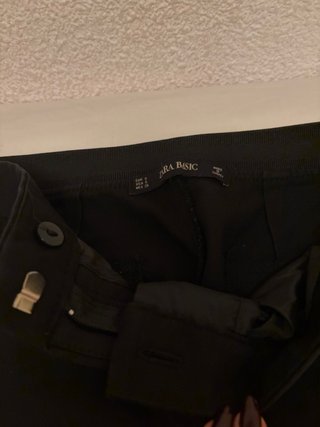 Pantalón de traje Zara negro ajustado
