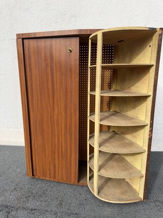 Antiguo zapatero vintage de madera