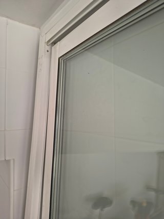 Puerta corredera doble cristal 2.10x1.50 metros