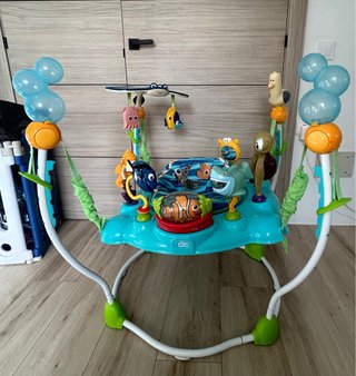 Saltador Disney Baby Nemo Bright Starts