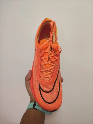 T44,5 Nike ZoomX Streakfly  Naranja