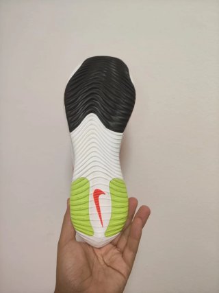 T44,5 Nike ZoomX Streakfly  Naranja