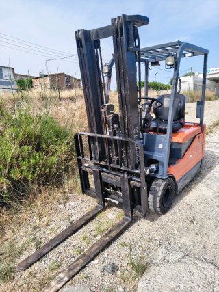 Carretilla elevadora eléctrica Toyota