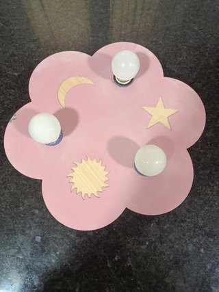 Lámpara nube rosa con estrellas y luna