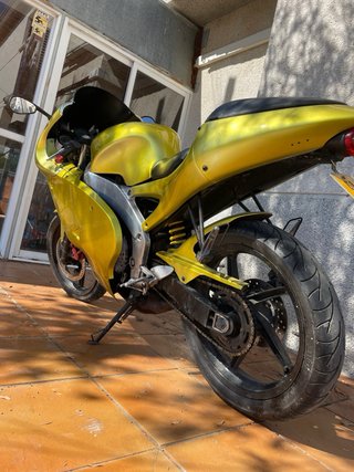 Aprilia RS 50 Deportiva Amarilla