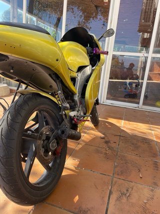 Aprilia RS 50 Deportiva Amarilla