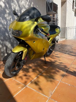 Aprilia RS 50 Deportiva Amarilla