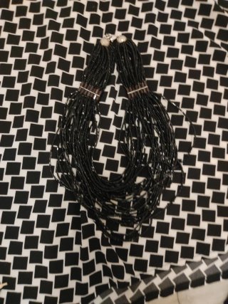 Collana nera con perline
