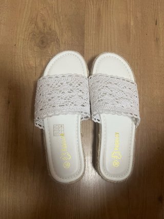 Chanclas esparto blancas