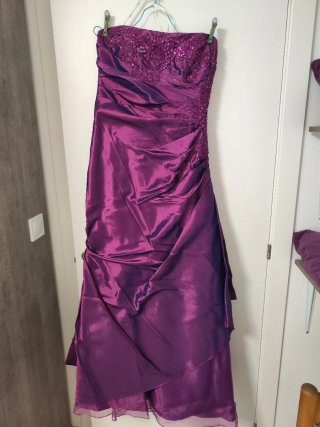 Traje de fiesta morado talla XL