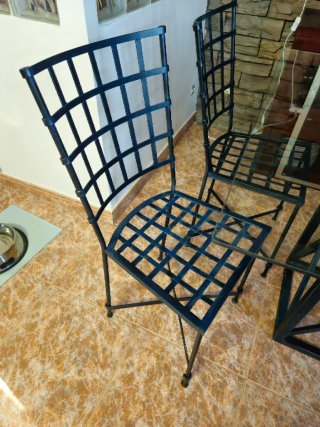 Mesa y Sillas de comedor Forjadas
