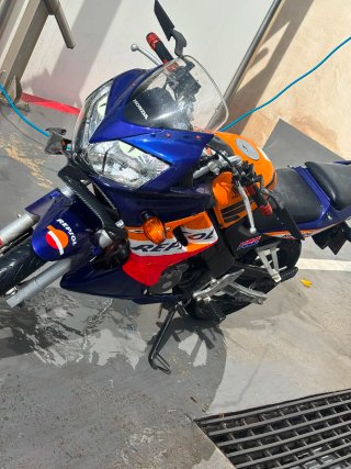 Honda CBR 125 R - Vendo o cambio