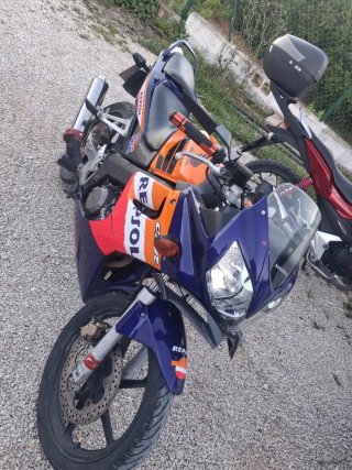 Honda CBR 125 R - Vendo o cambio
