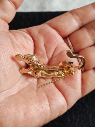 Pin Pantera Dorado
