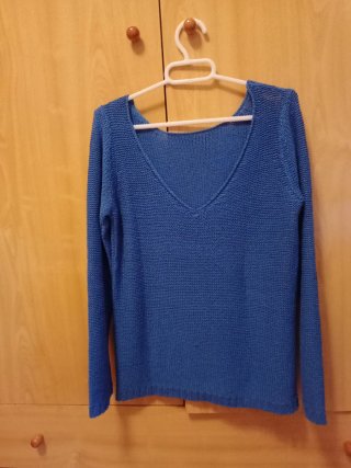 Suéter azul de mujer