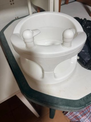 Asiento de ducha infantil blanco y verde