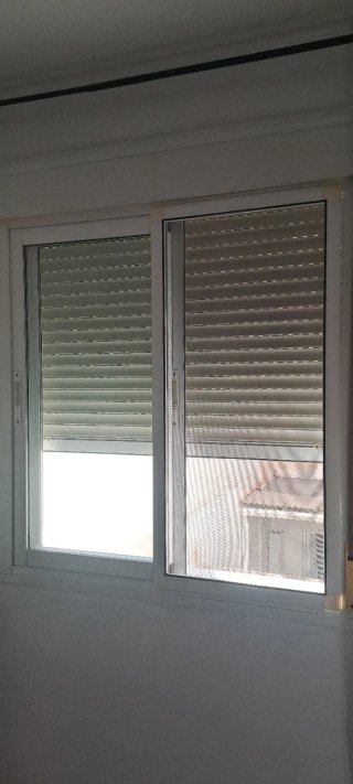 Ventanas aluminio doble cristal con persiana