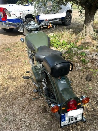 Royal Enfield Classic 500 Battle Green