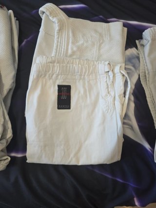 Lote 3 Kimonos Judo + 6 Cinturones
