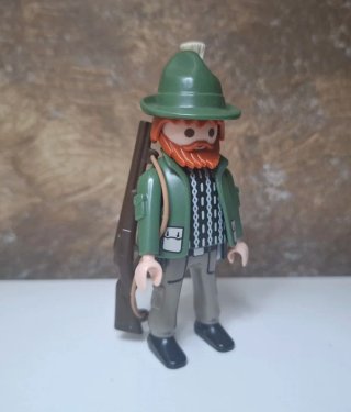Playmobil serie 10 chico cazador