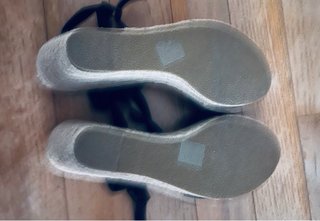 Sandalias negras cuña Talla 39 sin entrenar