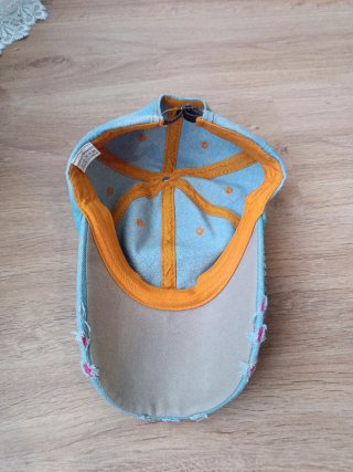 Berretto da donna bianco e in denim