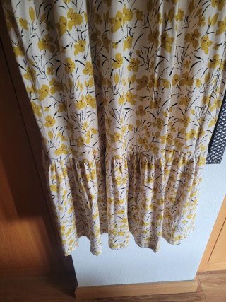 Vestido largo estampado floral amarillo