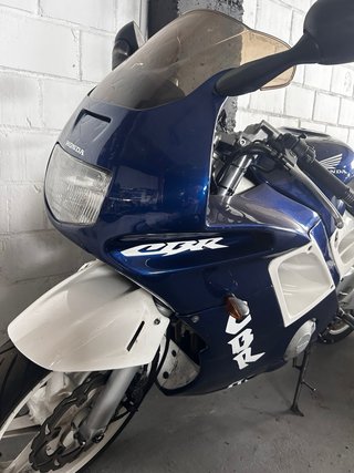 Honda CBR 600 F Sportbike Azul/Blanco