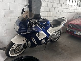 Honda CBR 600 F Sportbike Azul/Blanco
