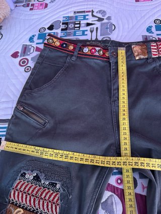Pantalón Desigual verde talla M