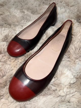 Bailarinas Furla negras y rojas