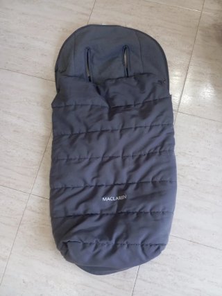 Saco silla paseo Maclaren gris