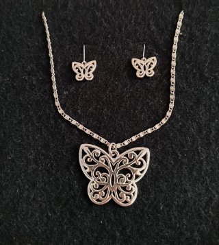 Conjunto Collar y Aretes Mariposa Plata