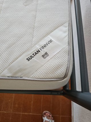 Estructura cama Ikea 90cm + colchón