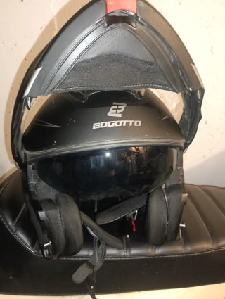 Casco Bogotto H27 con Intercomunicador